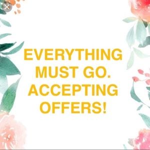 All purchases include a free gift 💝